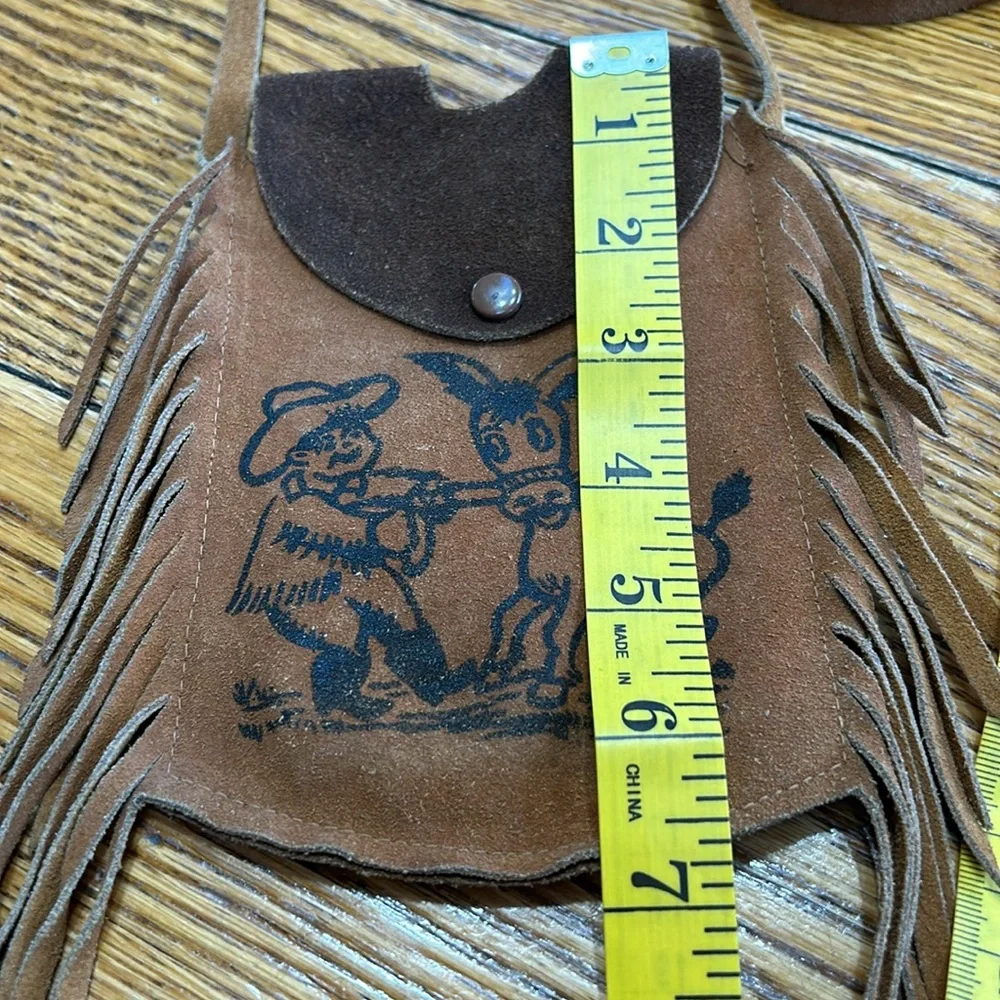 Vintage leather pouch w/fringe. Snap close. Grand Canyon Park souvenir pouch.